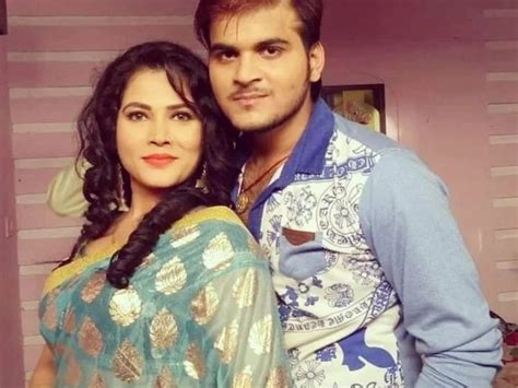 Bhojpuri item queen seema singh fat to fit journey actress completed 4 ...