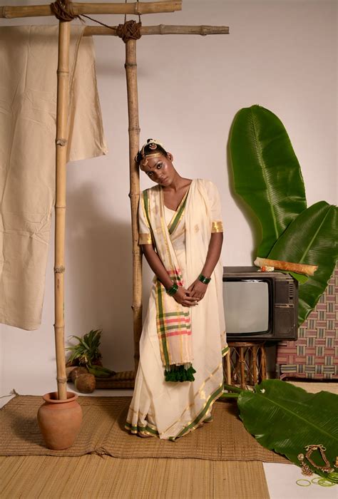 Buy Onam Special Off White Mul Cotton Saree With Green & Zari Border