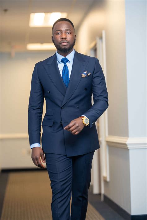 Classic Business Suit 的图像结果