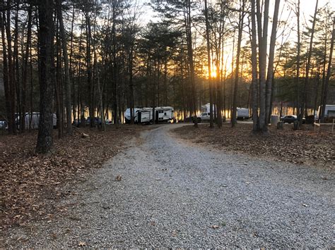 Paradise Lake & Campground | Keeling, VA