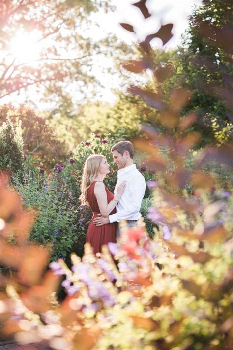 engagement photos garden