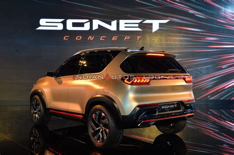 Kia Sonet Concept (Kia QYI) - Live From Auto Expo 2020
