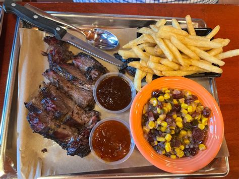 Black Dog Smoke & Ale House in Urbana reimagined - Smile Politely ...