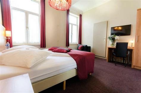BOUTIQUE HOTEL SCHEEPERS (Valkenburg) - Hotel Reviews, Photos, Rate ...