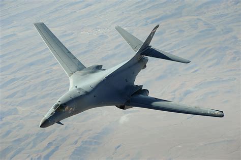 Rockwell B-1 Lancer Bomber – Ultra HD Military Aircraft Wallpaper