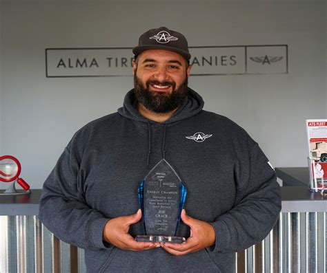 Small business association honors Alma Tire employee - The Morning Sun