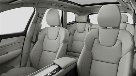 Volvo XC60 | Середньорозмірний м'який гібридний SUV | Volvo Cars Ukraine