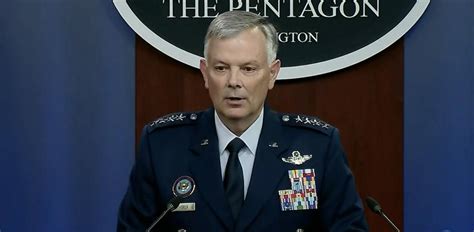 ¿Qué inteligencia artificial usa el ejército de EE.UU para prever los ...