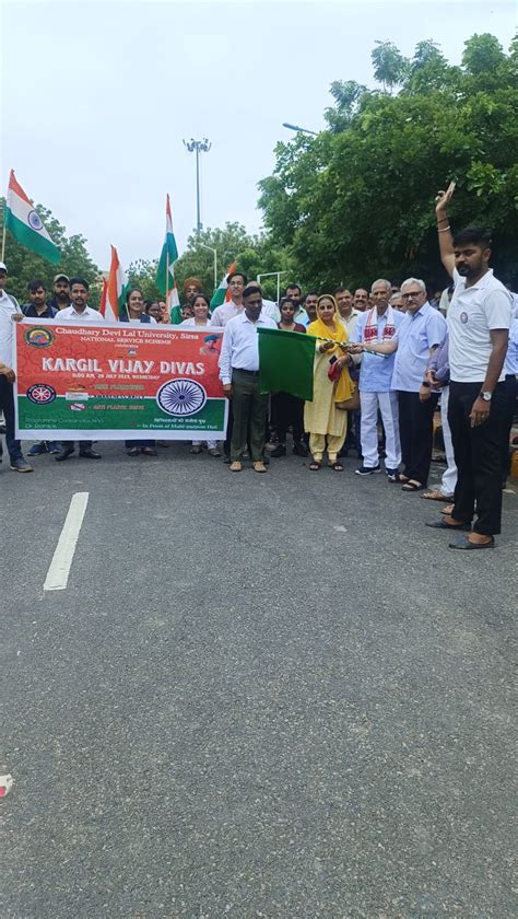 Activities | NSS Volunteers Celebrated Kargil Vijay Diwas at CDLU ...