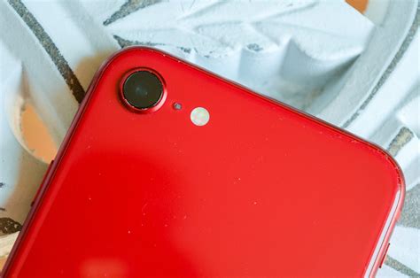 Apple Says You Should Keep Your iPhone Camera Away From Motorcycle ...