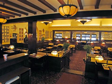 Hollywood Brown Derby — Disney's Hollywood Studios • Fairytale Weddings ...