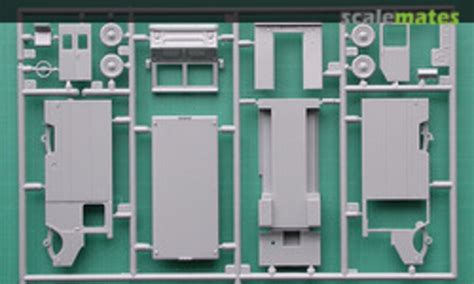 Contents for U.S. Pilot / Ground Crew Set, Hasegawa 35007-500 (1987 ...