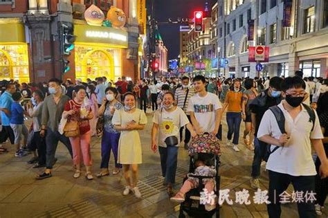 上海旅游节提交成绩单:日常消费类交易总金额319.7亿_新浪上海_新浪网