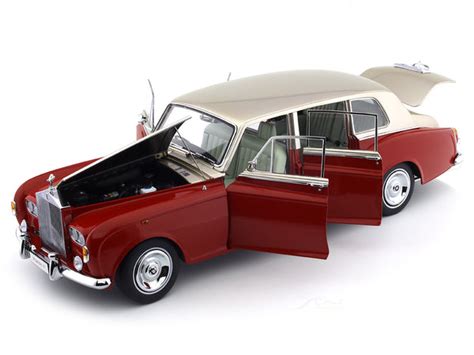 1968 Rolls-Royce Phantom VI Red / Beige 1:18 Kyosho licensed diecast ...