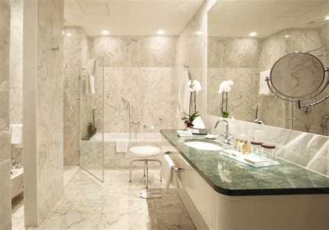 White Luxury Bathroom Designs | semashow.com