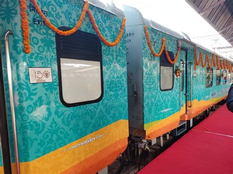 IRCTC Kashi Mahakal Express: నేటి నుంచి కాశీ మహాకాళ్ ఎక్స్‌ప్రెస్ సేవలు ...