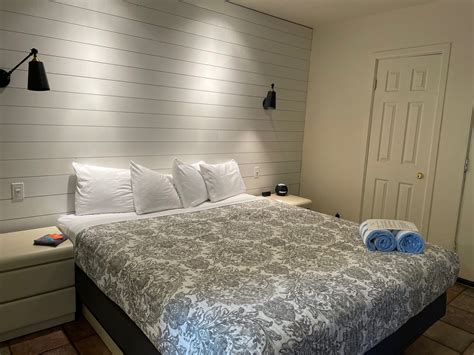 Desert Paradise Resort Hotel in Palm Springs, California - Gallery