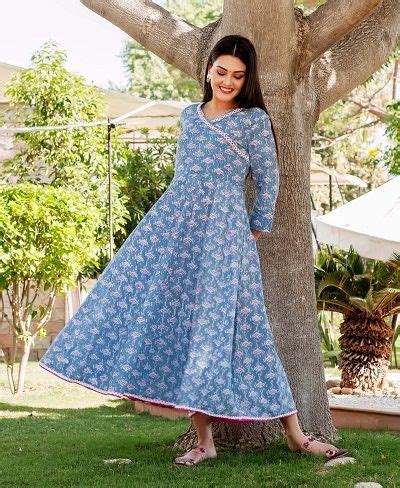 Latest Salwar suit neck designs | Beautiful front neck design for suits