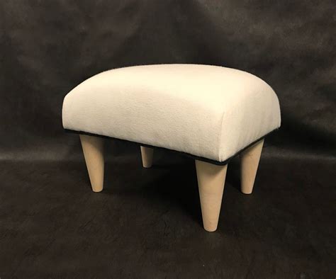Footstool DIY 的图像结果