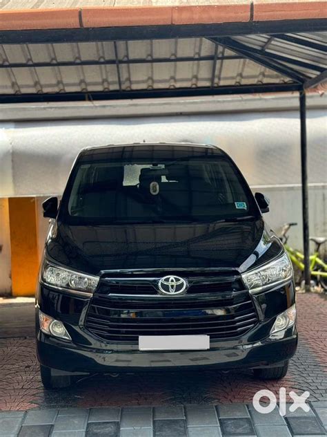 Crysta 2.8Gx Automatic Black - Cars - 1800949118