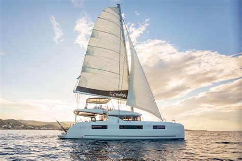 Babalu 51 - Crewed Catamaran Charter - BoatsAtSea.com