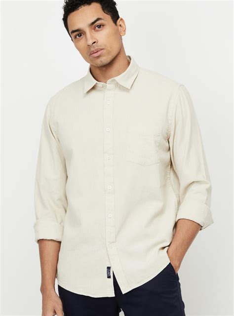 Buy Men Solid Spread Collar Casual Shirt Online at just Rs. 999.0 ...