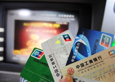 代替还信用卡有三大风险要了解！信用卡代还靠谱吗 pos机-支付之窗
