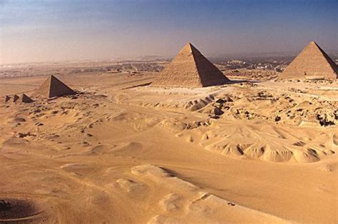 3D扫描埃及金字塔，揭开其内部结构，神奇构造令人称奇！