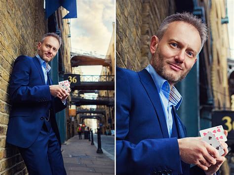 Simon Magician | Magician Berkshire | Alive Network