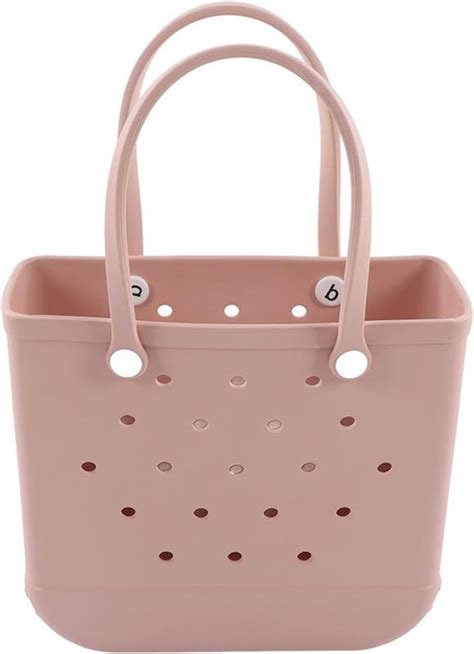 15 Functional & Cute Beach Bags to Elevate Your Shore Style | Canadian ...