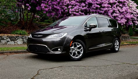 Van Chrysler 2015