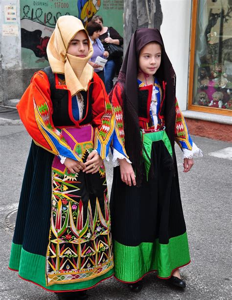 Italy Traditional Dressing Style