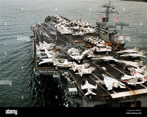 USS Nimitz (CVN-68 Stock Photo - Alamy