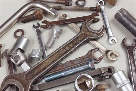 Repairing Old Machine Tools 的图像结果