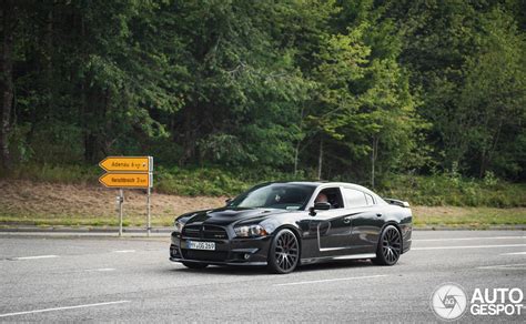 Dodge Charger SRT-8 2012 - 12 October 2025 - Autogespot