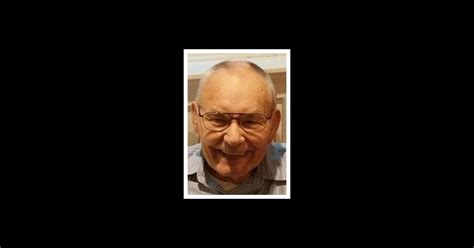 Obituary | Leonard Harry Wiechec | Kendall Funeral Home, Inc.