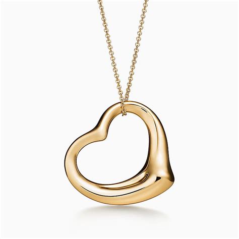 Elsa Peretti™ Necklaces & Pendants | Tiffany & Co. International