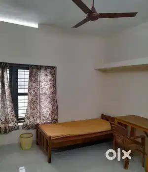 Rooms for rent,hostel nr Infosys,Ust,vssc wt attchd single,double room ...