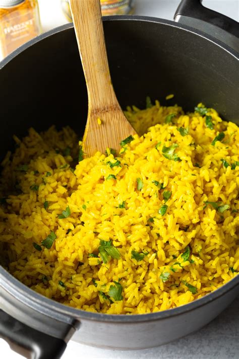 Yellow Rice Recipe (Arroz Amarillo) - A Spicy Perspective
