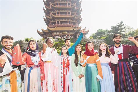 外国人评价中国留学生的七幅面孔-搜狐出国