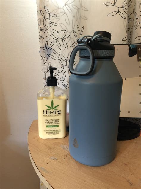 My big 64oz boy : r/HydroHomies