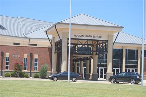 Mustang Schools Calendar - prntbl.concejomunicipaldechinu.gov.co