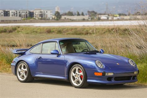 1998 Porsche 911 Carrera 4S sold at ISSIMI