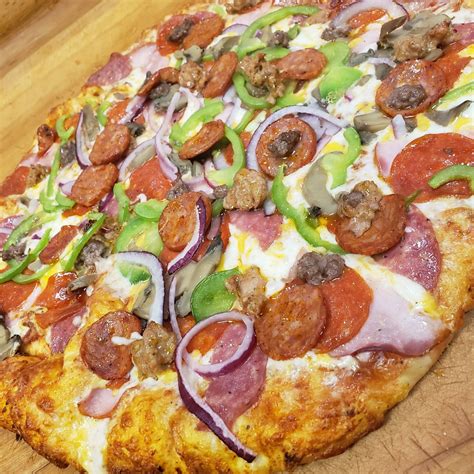 Me-n-Eds Pizzeria and Craft House - Nipomo | Santa Maria Valley