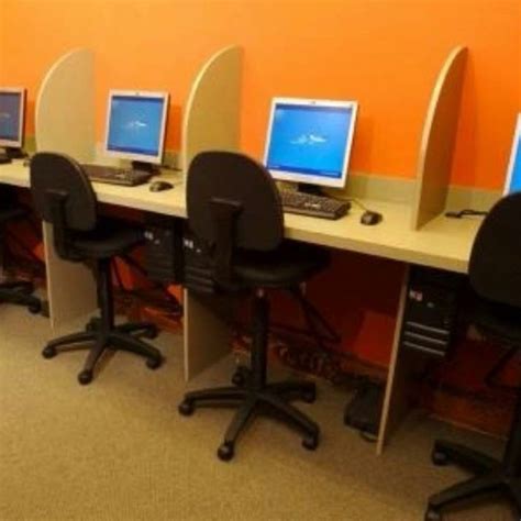Internet Cafe Computer Table 的图像结果