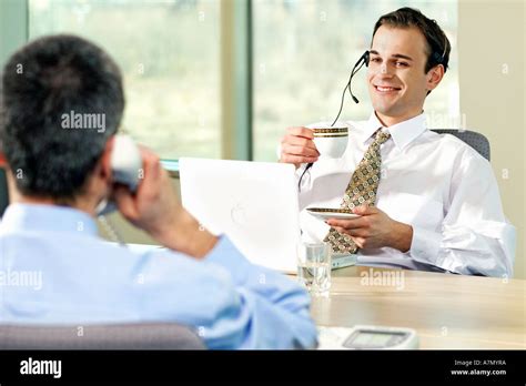 Men at Stock Exchange 的图像结果