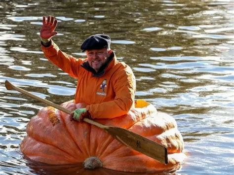 To Mark Halloween 2018 UK Man Creates A Record-Breaking Boat Out Of A ...