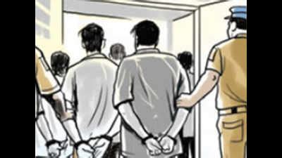 Drugs Seized: Spurious drugs worth Rs 20 lakh seized, three arrested ...