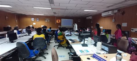 Charusat University Computer Lab 的图像结果