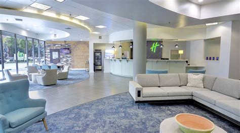 HOLIDAY INN GAINESVILLE-UNIVERSITY CTR BY IHG - Hotel Reviews, Photos ...